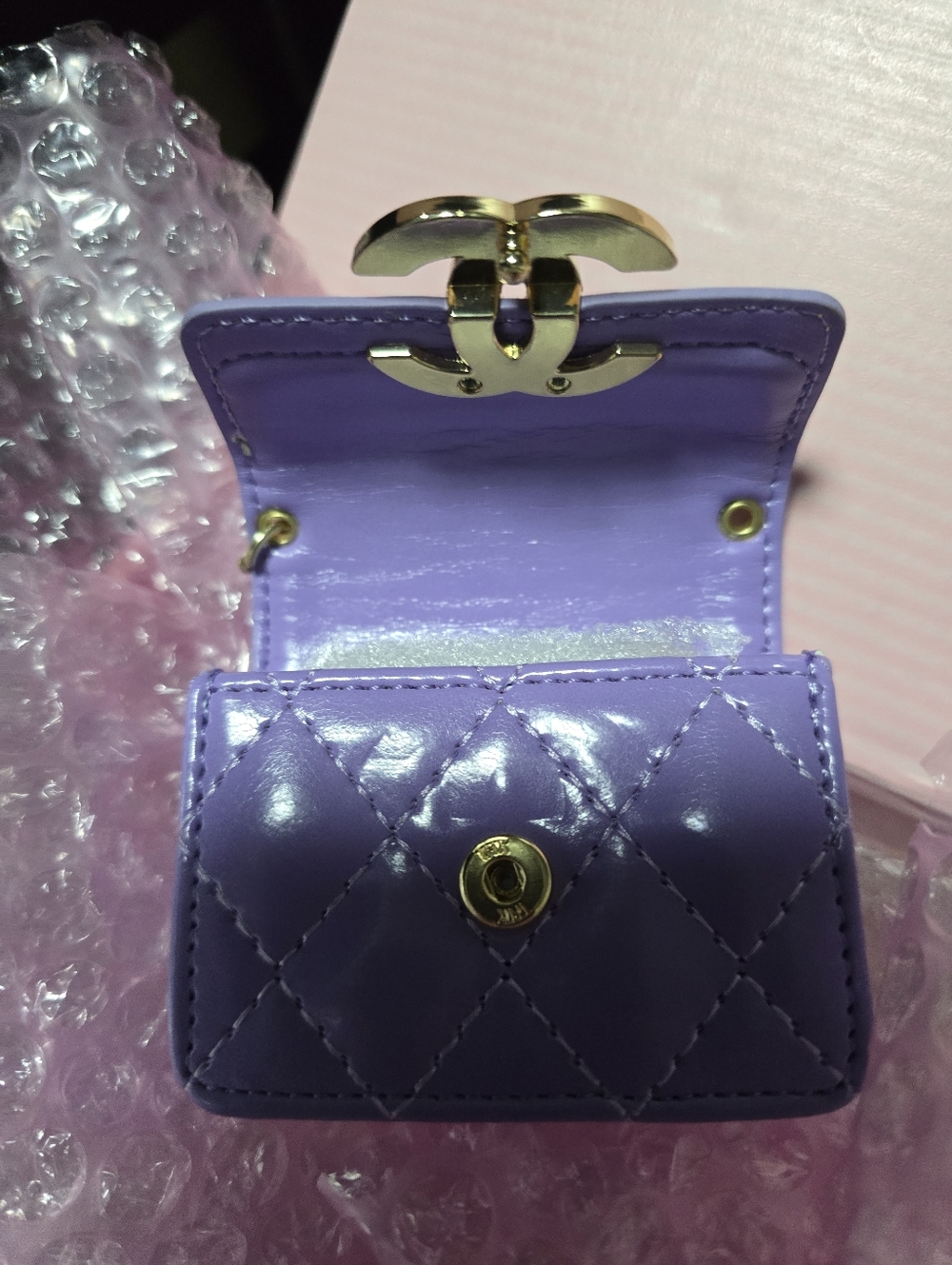 BAG CHARM IN PURPLE AND GOLD NEW 💜 UNBRANDED